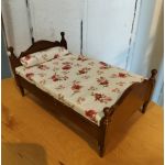 23032w Sänky, vaalea mahonki