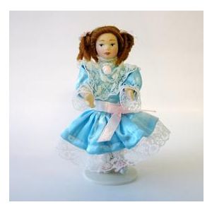 29592 Tyttö, sininen mekko